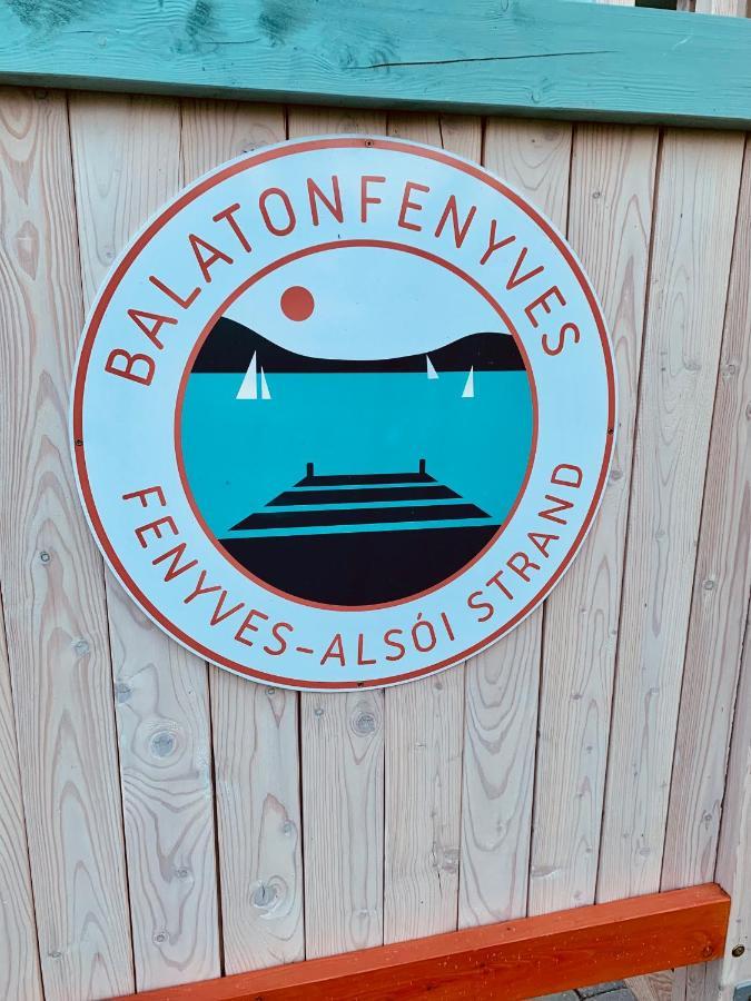 Laszlo Nyaralohaz Balatonfenyves Exteriör bild
